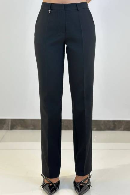 Aksesuar detaylı likralı siyah pantolon - Thumbnail