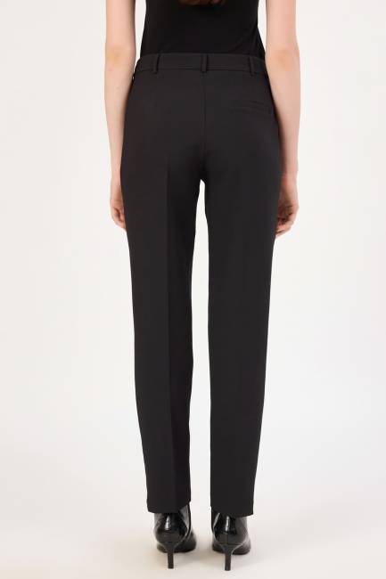 Aksesuar detaylı likralı siyah pantolon - Thumbnail