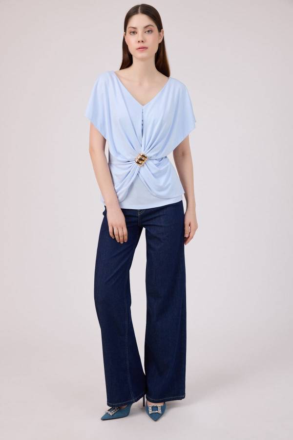 Aksesuarlı viskon örme bluz