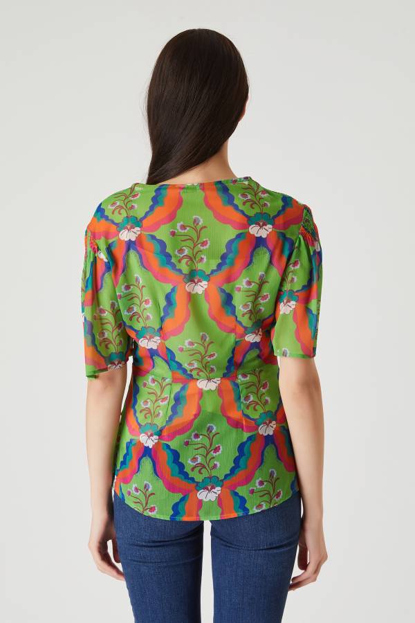 Çiçek desenli şifon bluz