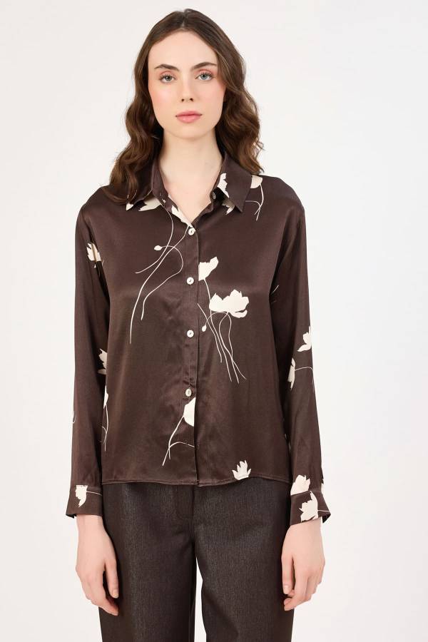 Çicek desenli şık gömlek Çicek desenli şık gömlek