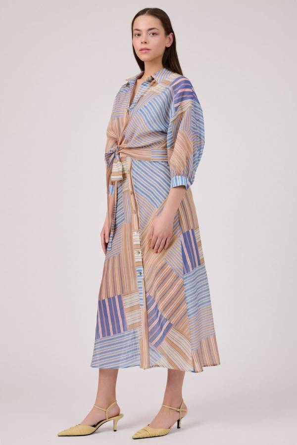 Çizgi desenli tensel elbise