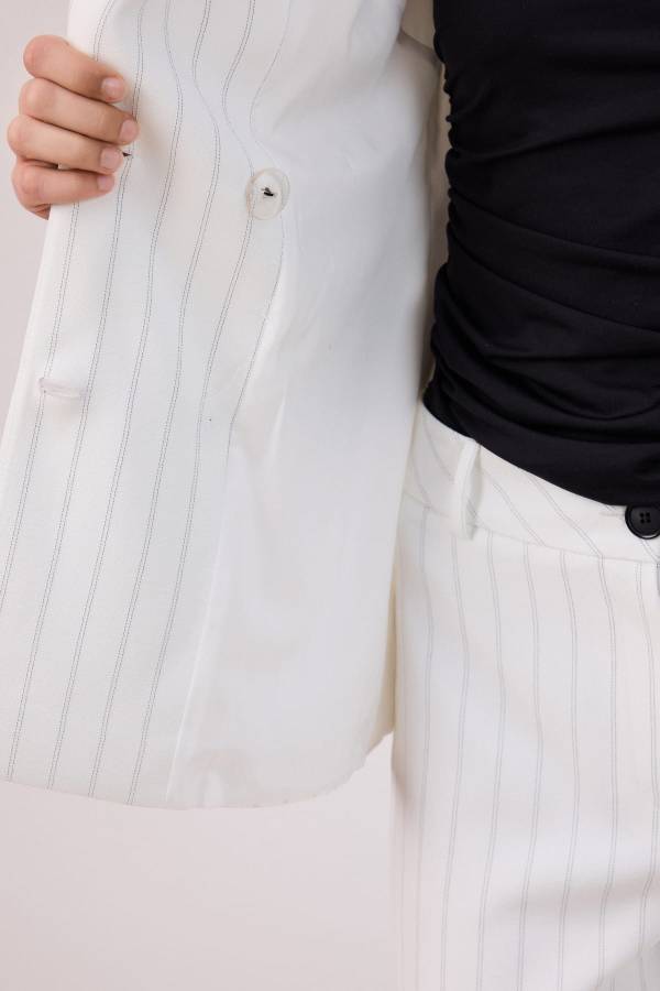 Çizgili kruvaze ceket