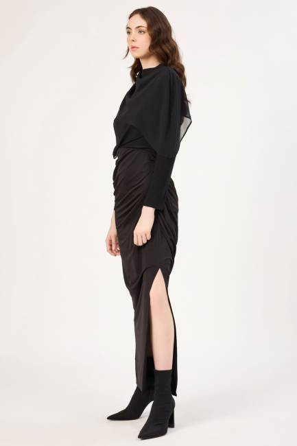 Fever - Drape detaylı broş aksesuarlı elbise (1) Fever - Drape detaylı broş aksesuarlı elbise (1)