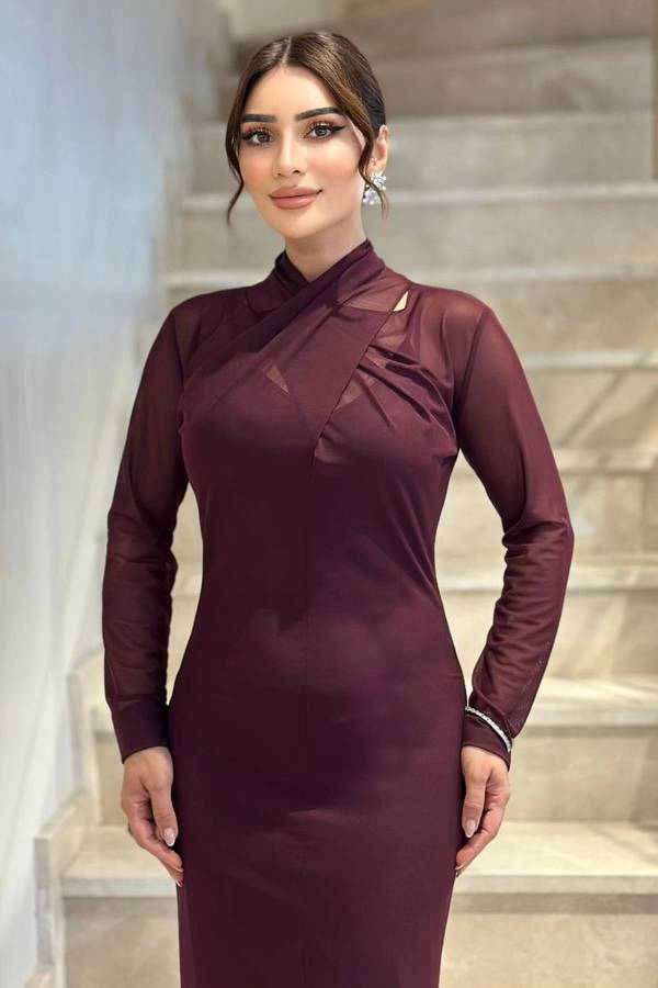 Drape yakalı likralı tül elbise