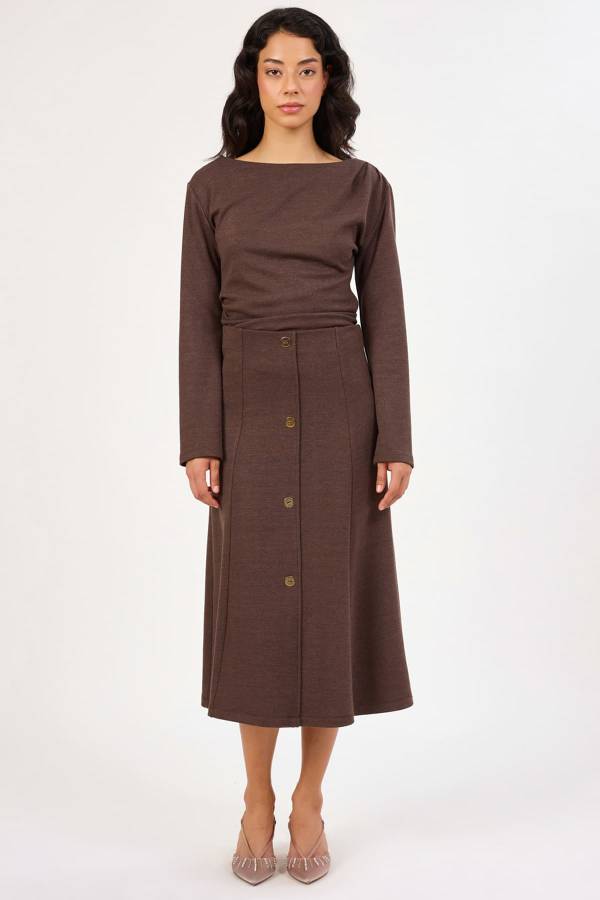 Düğme aksesuarlı triko etek  Düğme aksesuarlı triko etek