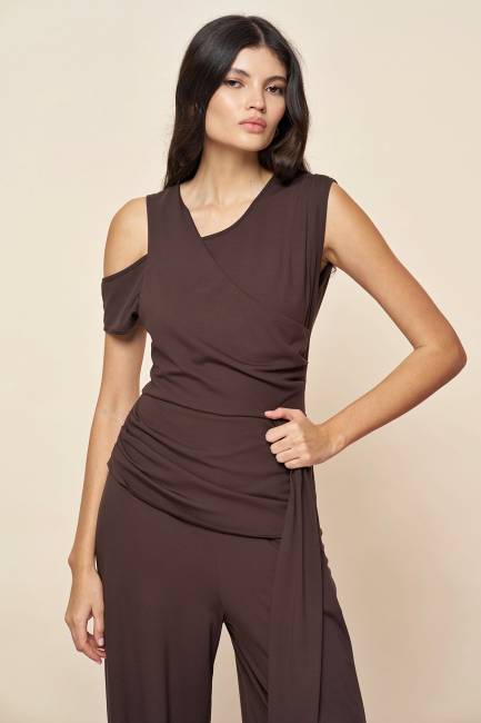 Fever - Düşük omuzlu drapeli tulum (1)