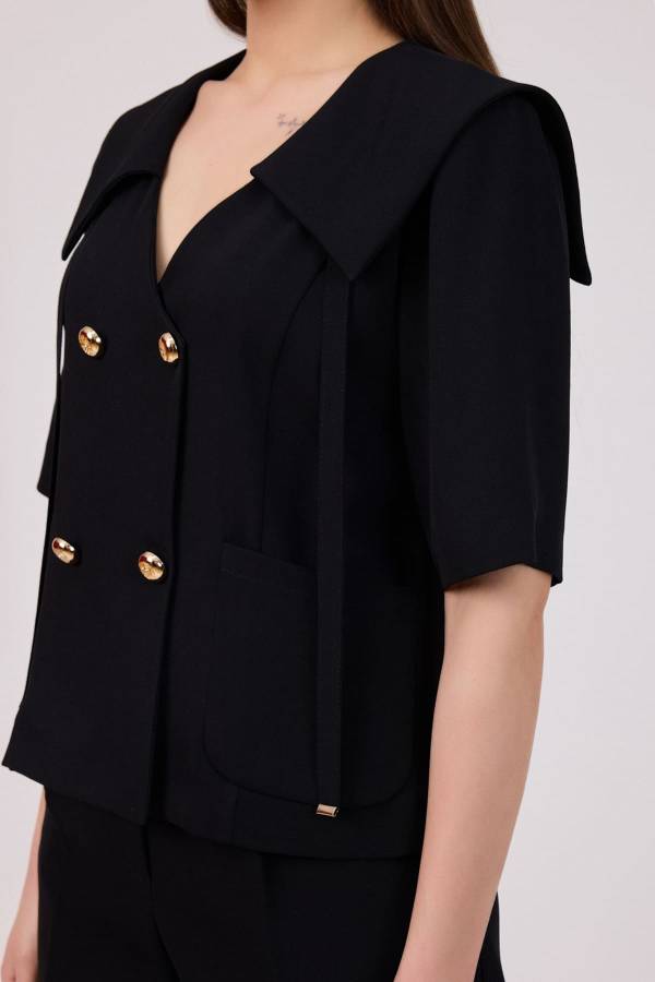 Geniş yakalı bluz ceket