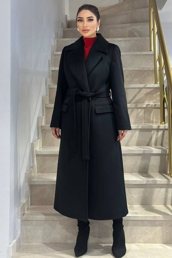 Geniş yakalı kaban