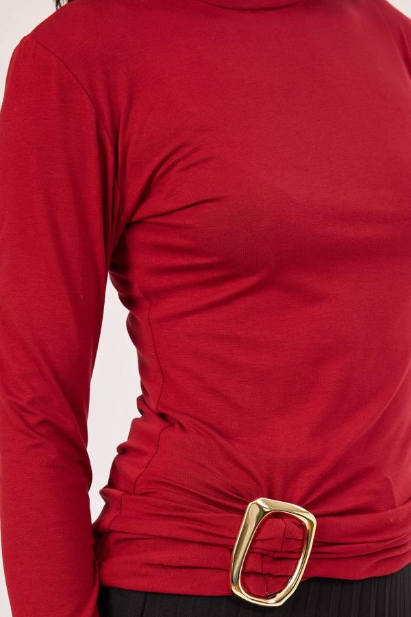 Gold toka detaylı boğazlı yaka bluz