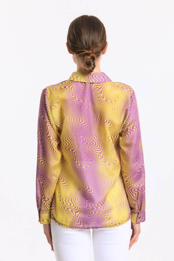 Grafik desenli gömlek