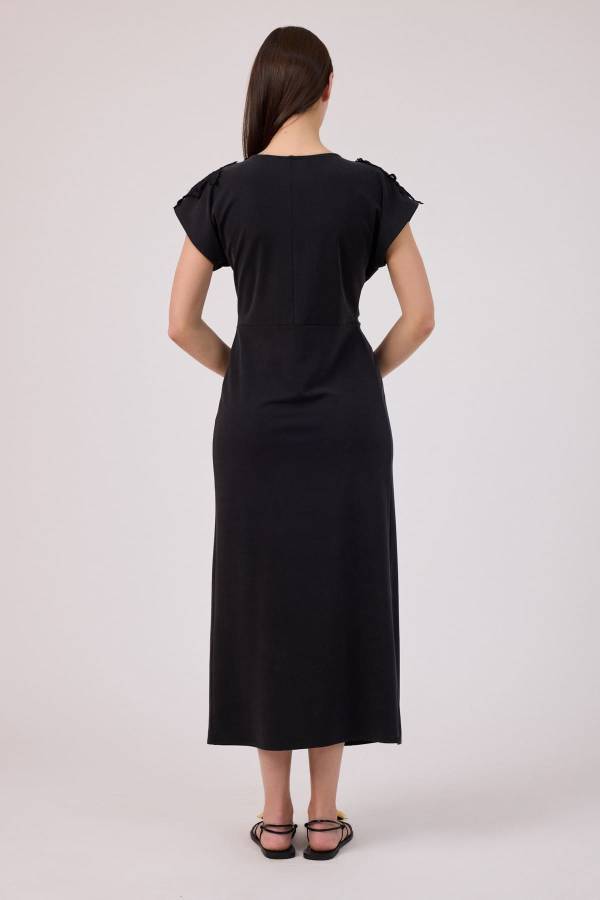 Güpür detaylı örme elbise