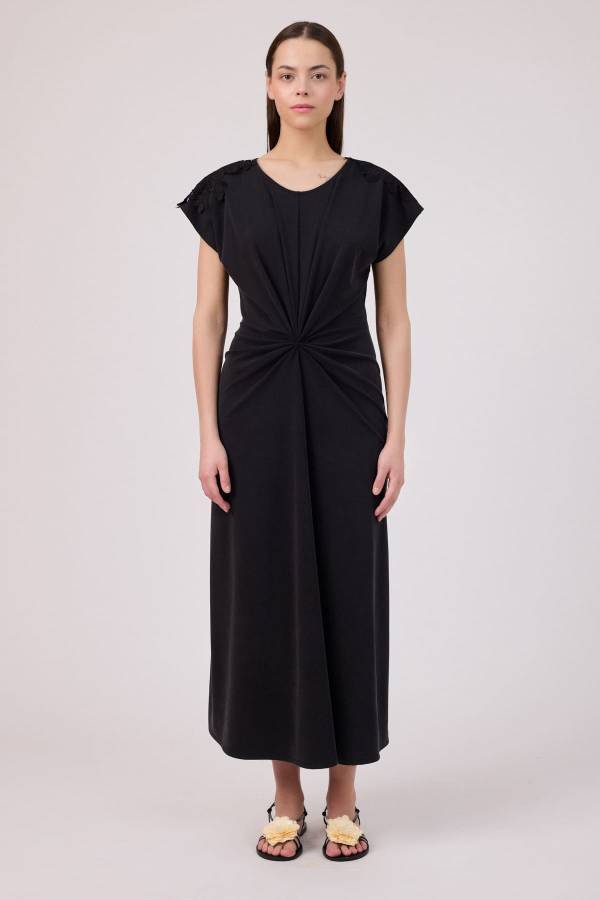 Fever - Güpür detaylı örme elbise