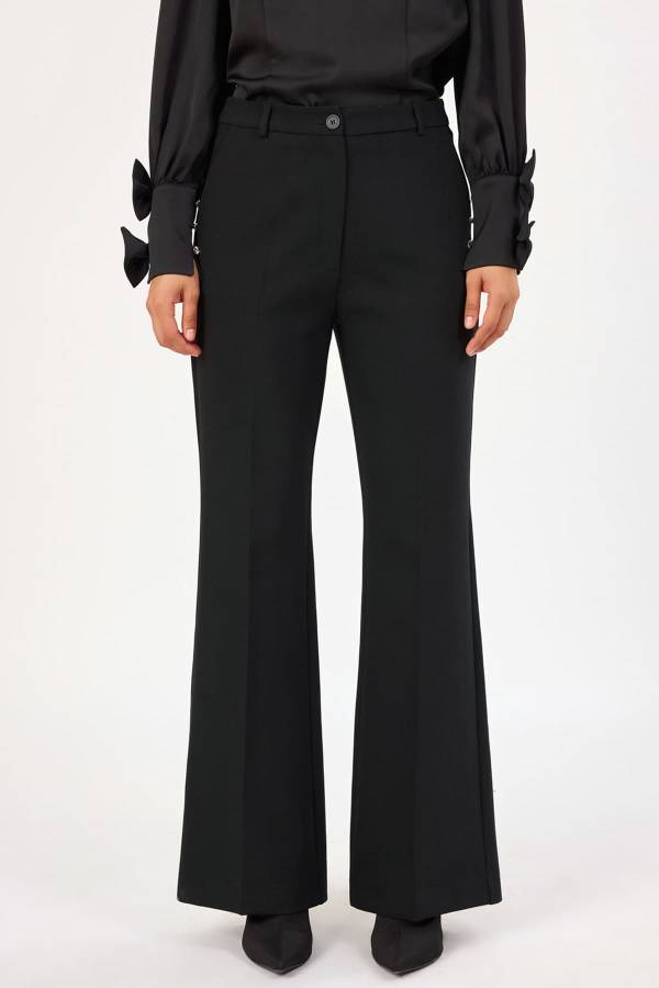 İspanyol paça likralı siyah pantolon