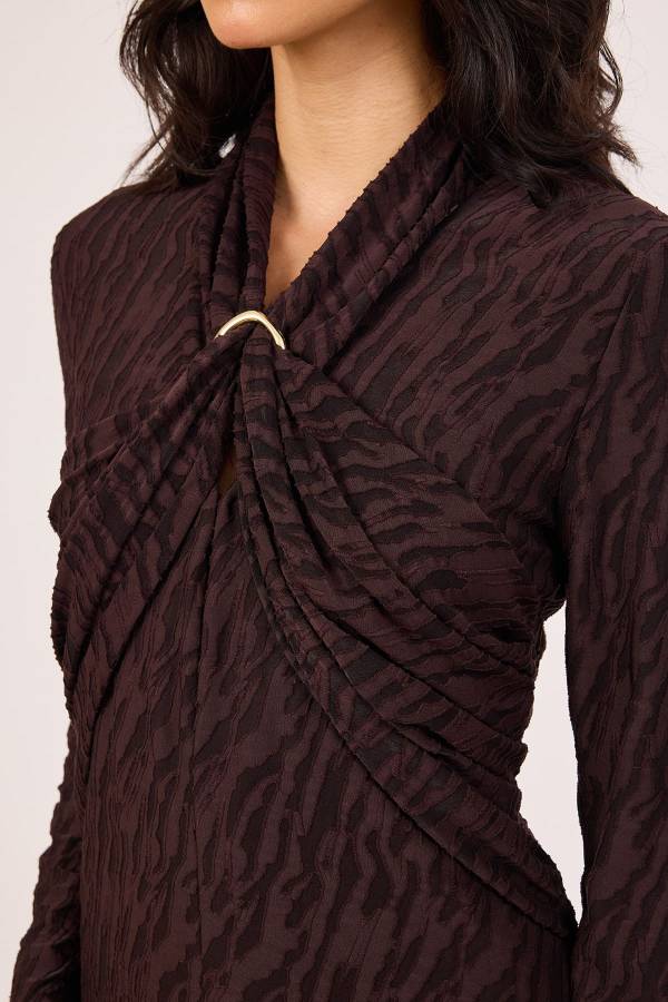 Jakar dokulu likralı örme elbise