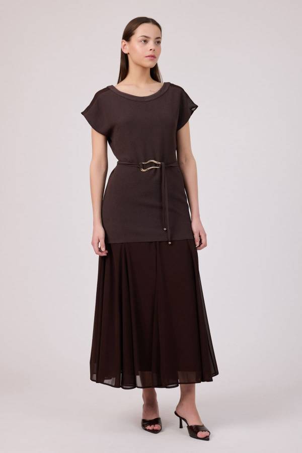 Katmanlı şifon geçişli elbise