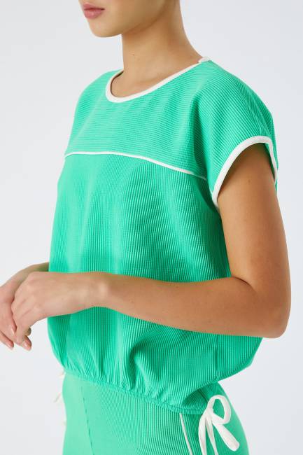 Kontrast biyeli örme bluz - Thumbnail