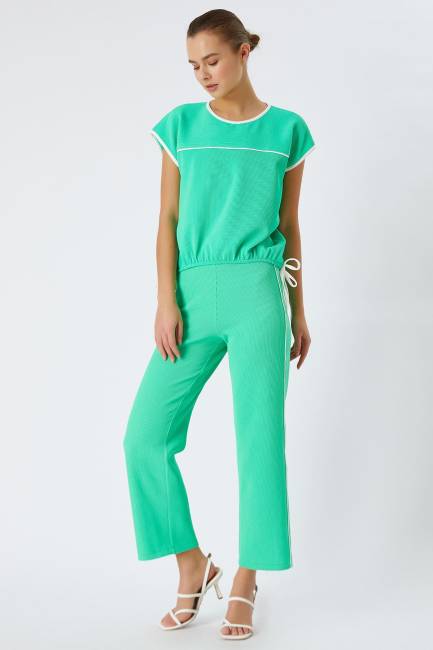 Kontrast biyeli örme bluz - Thumbnail