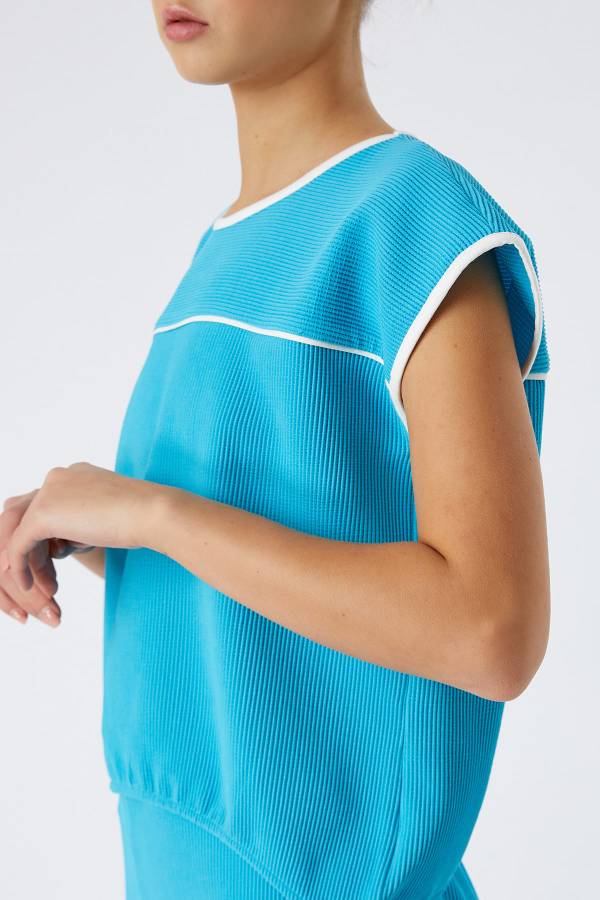 Kontrast biyeli örme bluz