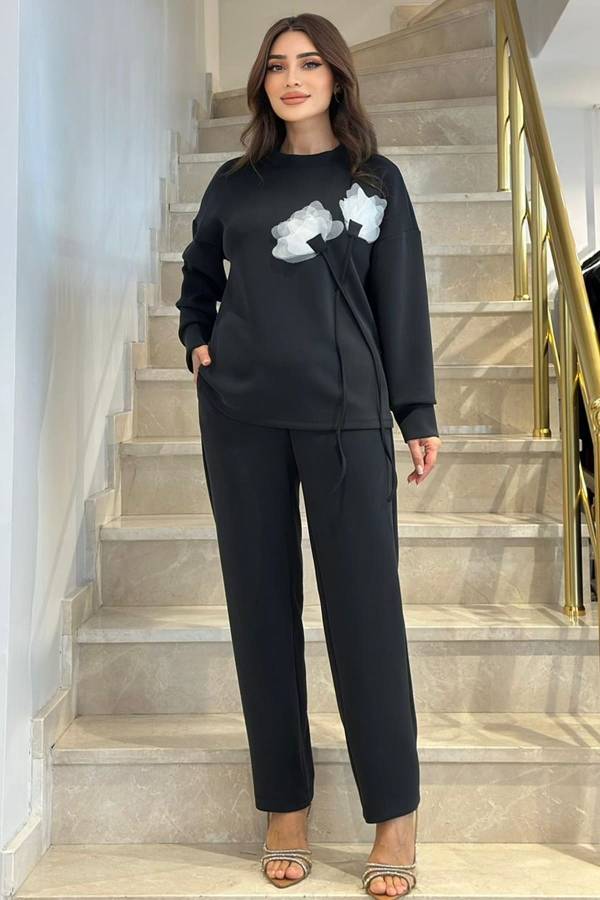 Kontrast çicek detaylı likralı bluz