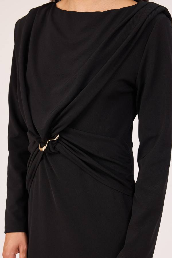 Metal tokalı likralı örme elbise Metal tokalı likralı örme elbise