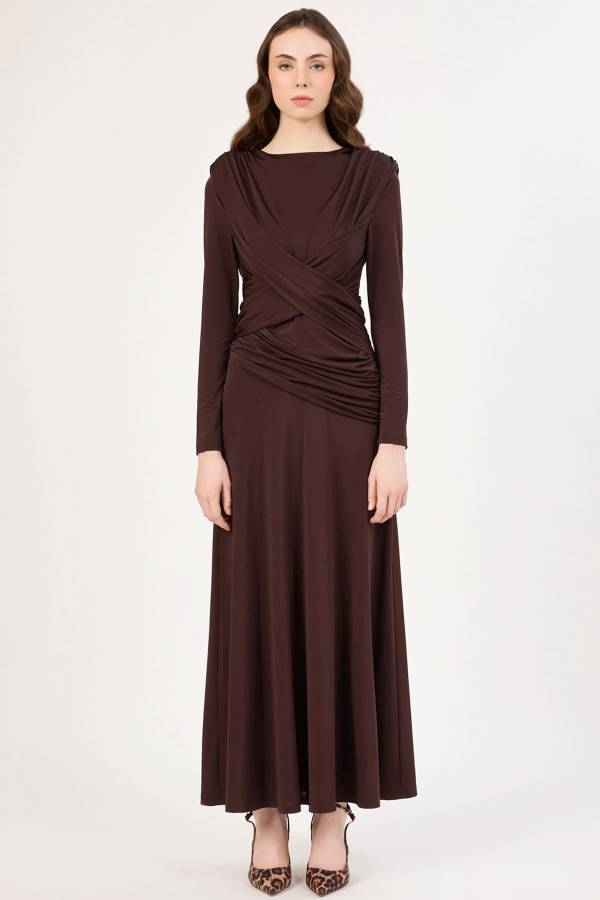 Önü drape detaylı likralı maxi elbise