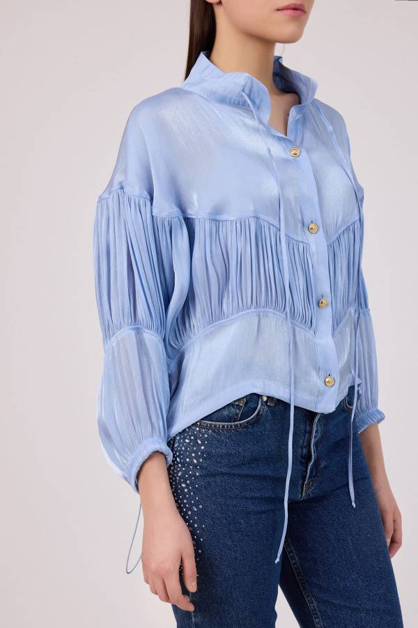 Parlak iplikli organze büzgü detaylı kap