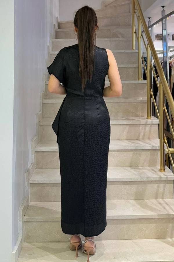 Pelerin kollu desenli elbise