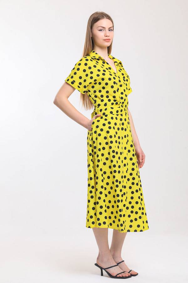 Puan desenli bağlamalı elbise