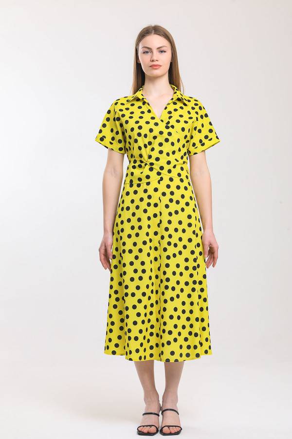 Puan desenli bağlamalı elbise