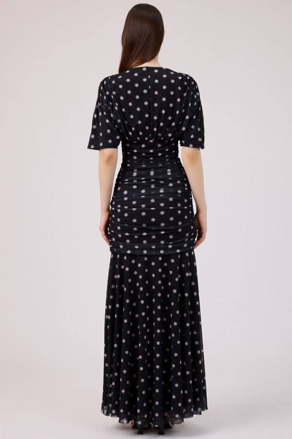 Soyut puan desenli tül maxi elbise