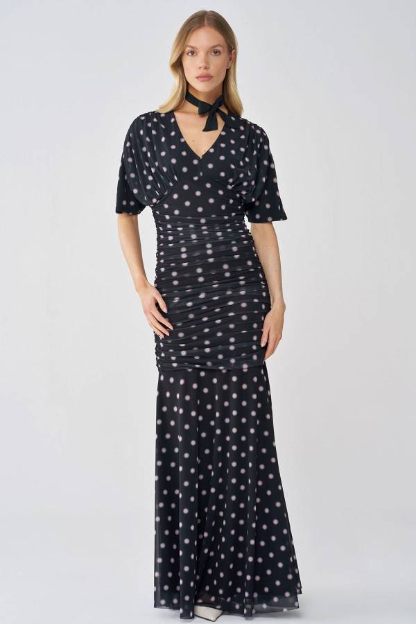 Soyut puan desenli tül maxi elbise