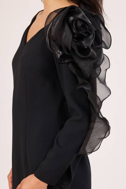 Tasarım çicek aksesuarlı midi elbise - Thumbnail