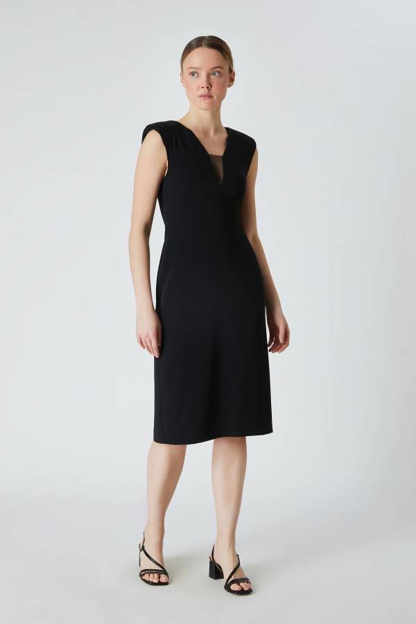 V yakalı midi boy siyah elbise