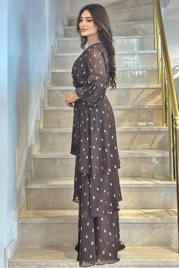 Varak puanlı uzun şifon elbise