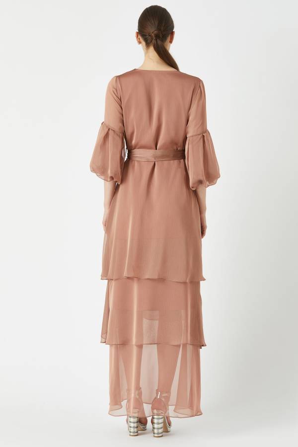 Volanlı kat kat uzun elbise