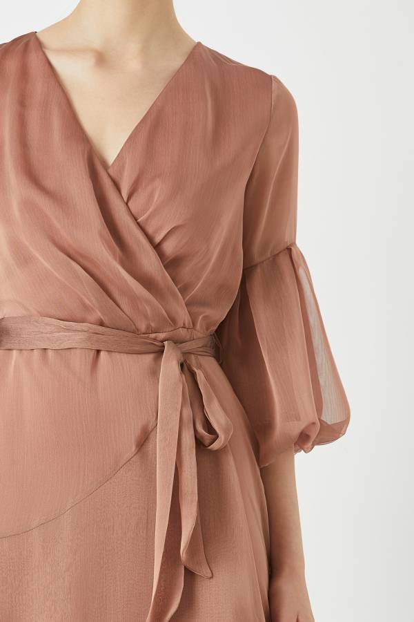 Volanlı kat kat uzun elbise