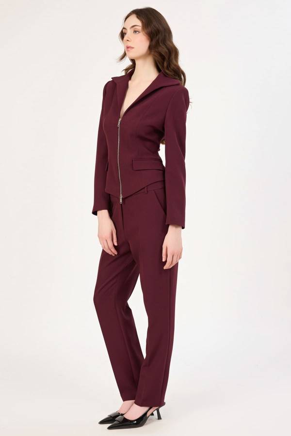 Yaka detaylı fermuarlı ceket Yaka detaylı fermuarlı ceket