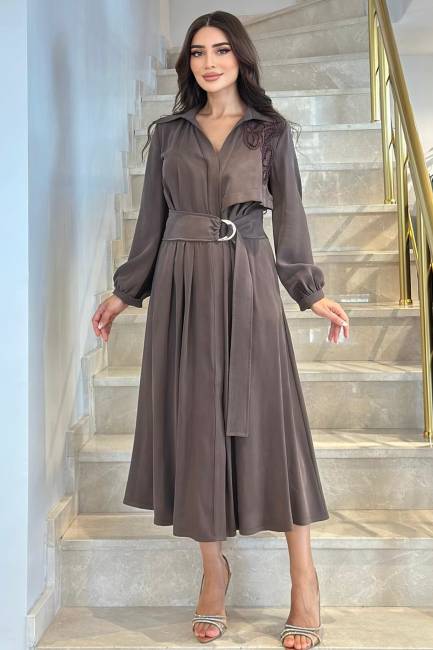 Yakalı nakış detaylı elbise - Thumbnail