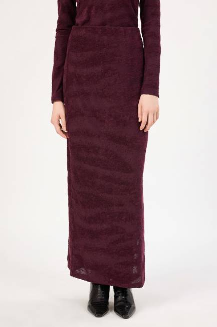 Yırtmaç detaylı dokulu midi etek - Thumbnail