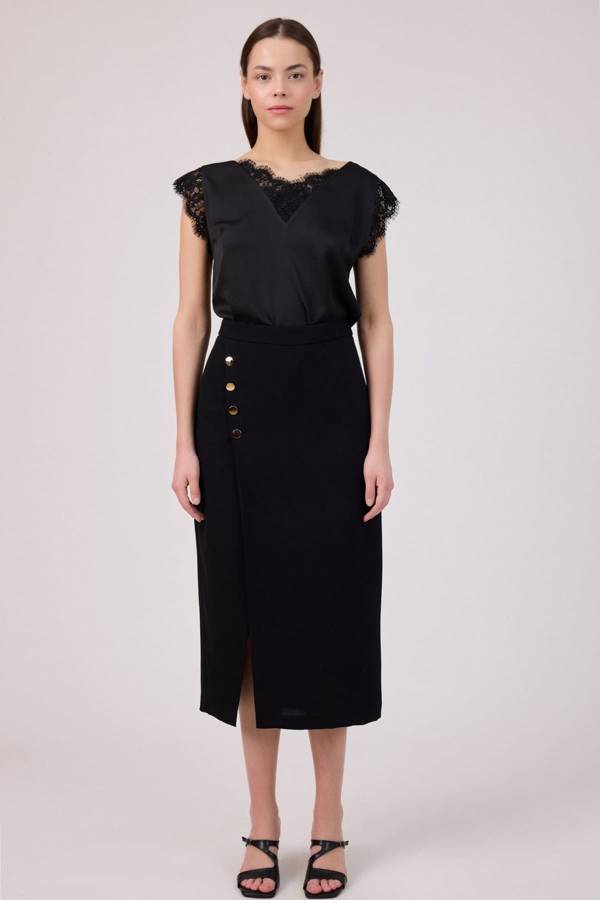 Yırtmaç detaylı düğmeli etek