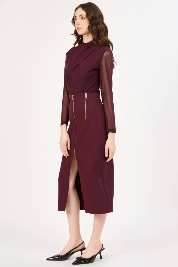 Yırtmaç ve fermuar detaylı likralı etek Yırtmaç ve fermuar detaylı likralı etek