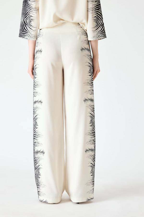 Zebra desenli dökümlü saten pantolon