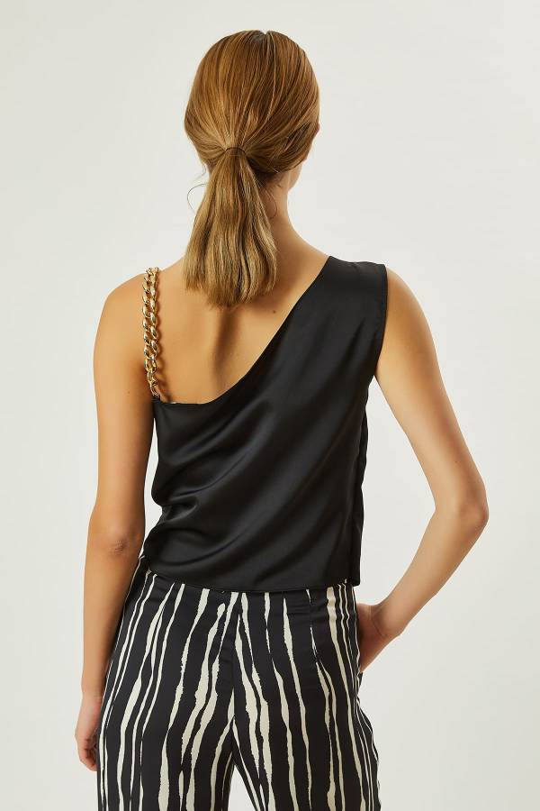 Zincir askılı atlet