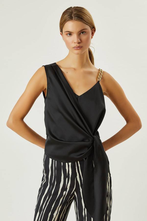 Zincir askılı atlet